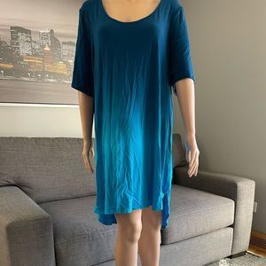 Lane Bryant Beautiful blue ombre teal to turquoise. High-low shirt.